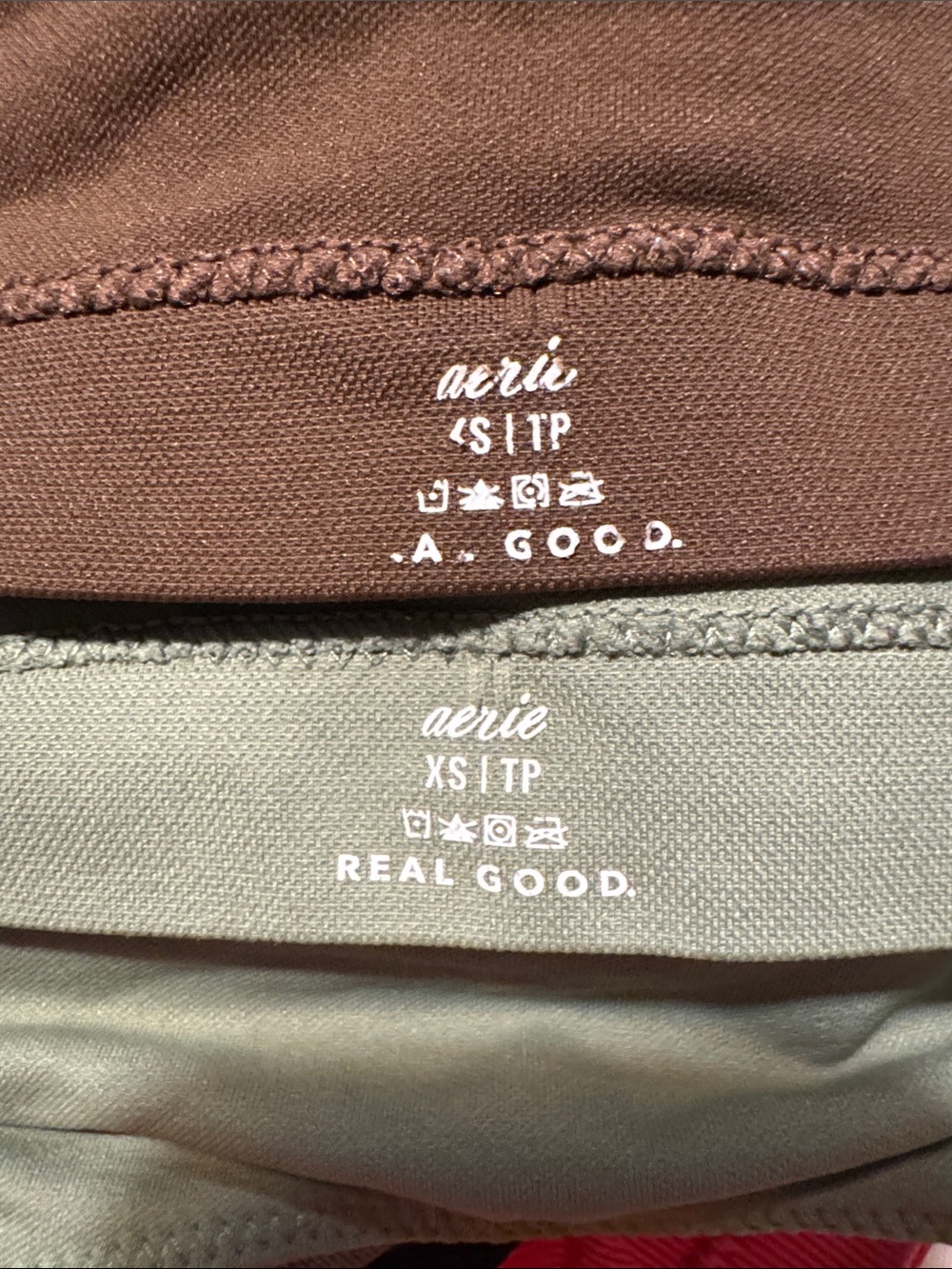 Set of Areie Sports Bras and Bralettes - Picture 3 of 4